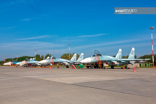 Подготовка к вылету истребителя дежурного звена морской авиации России